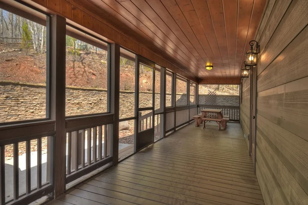 486 Henderson Lane Mineral Bluff, GA 30559