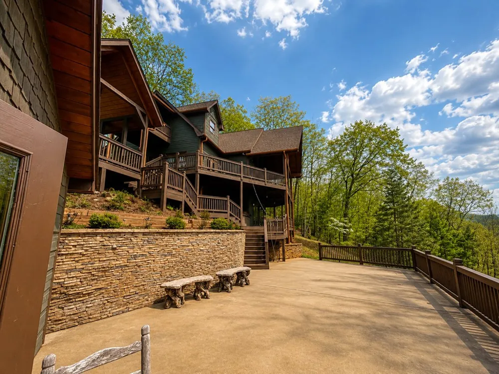 486 Henderson Lane Mineral Bluff, GA 30559