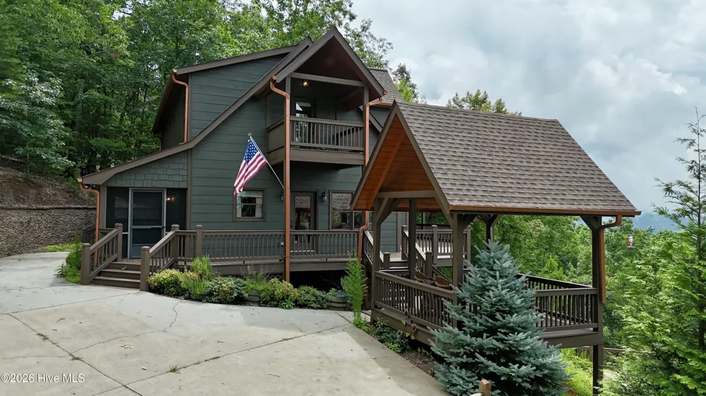 486 Henderson Lane Mineral Bluff, GA 30559
