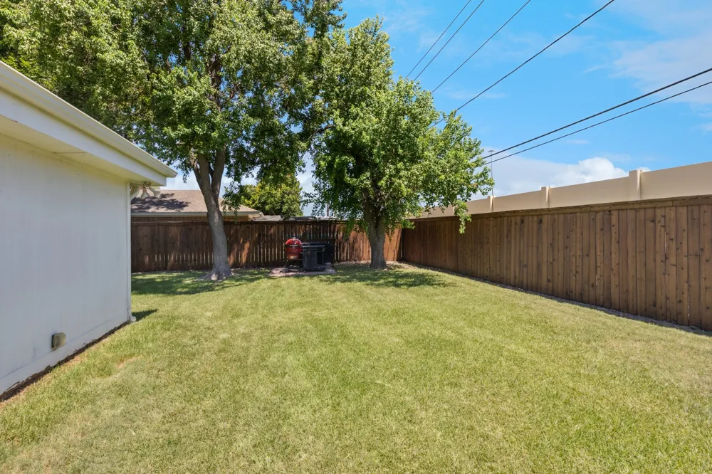 1501 Austrian Road Grand Prairie, TX 75050