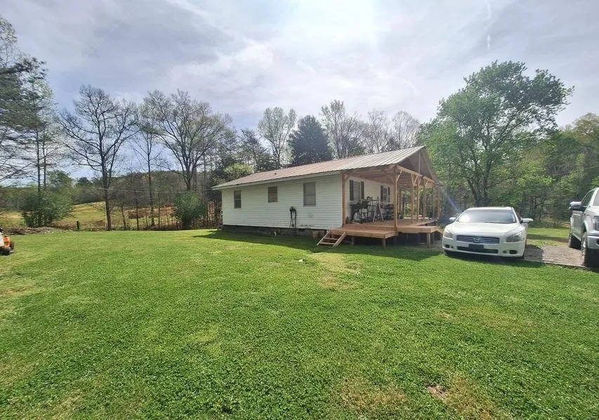 180 Walker Road Tellico Plains, TN 37385