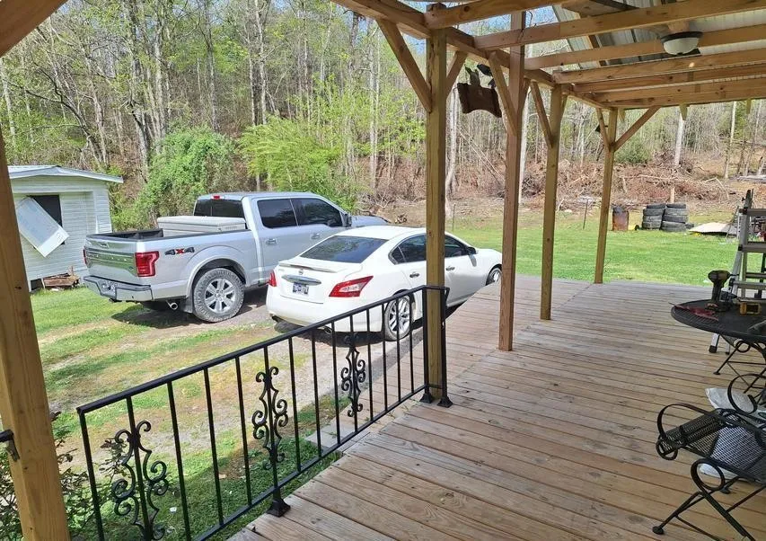 180 Walker Road Tellico Plains, TN 37385