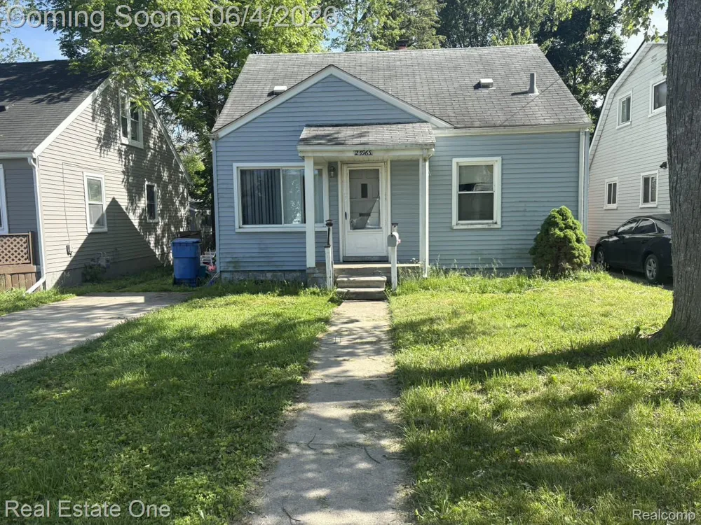 25963 Powers Avenue Dearborn Heights City, MI 48125