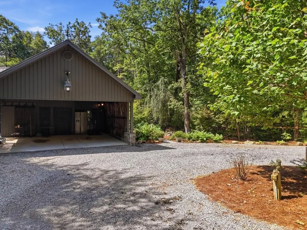 568 Stewart Lane Rising Fawn, GA 30738