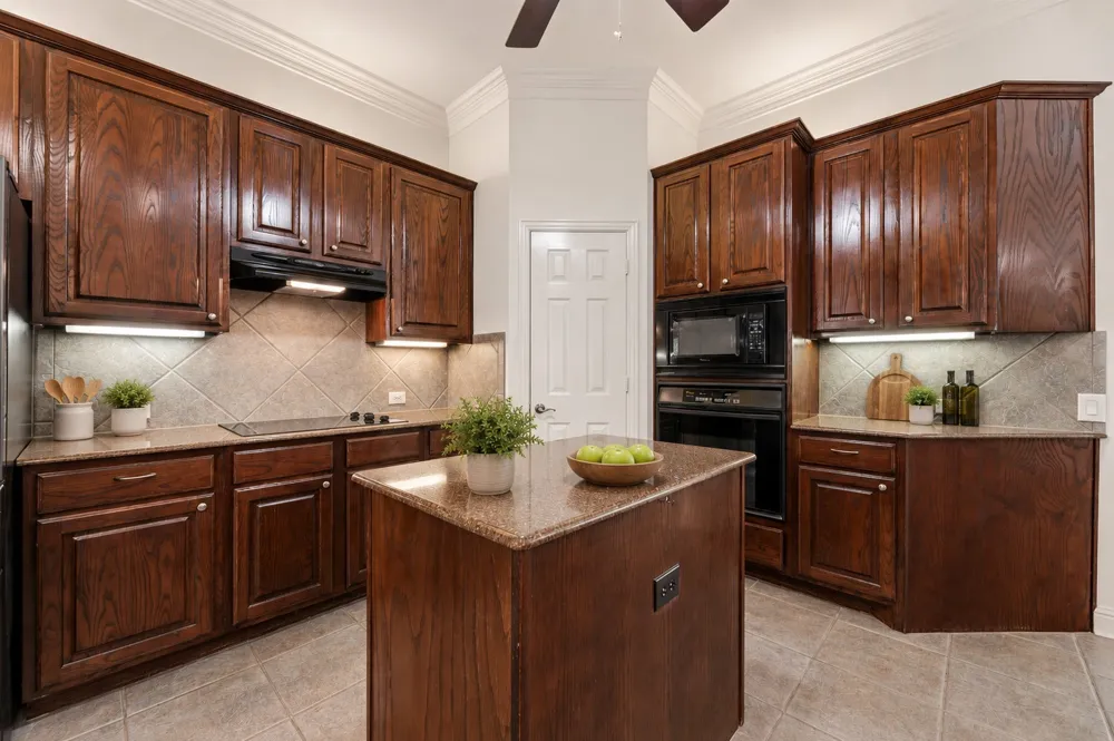 613 Pelican Hills Drive Fairview, TX 75069