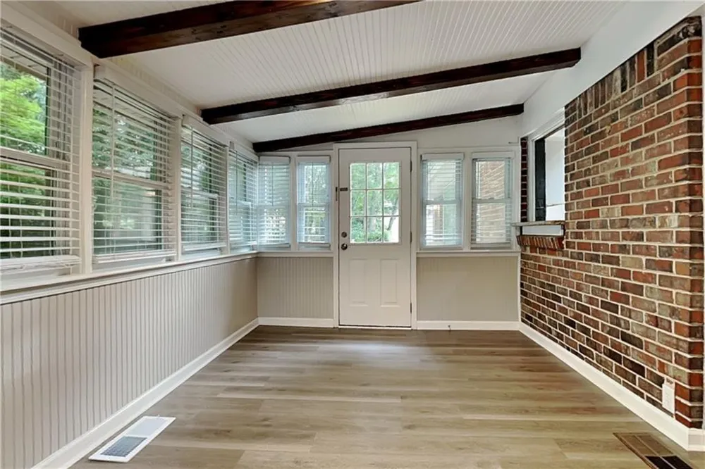 2755 Hickory Circle Snellville, GA 30078