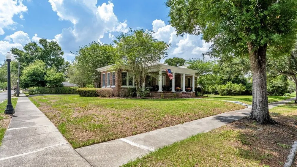 747 S CLAYTON AVENUE Lakeland, FL 33801