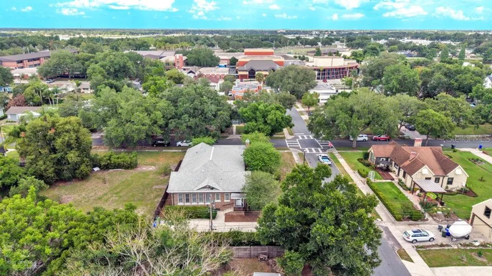 747 S CLAYTON AVENUE Lakeland, FL 33801