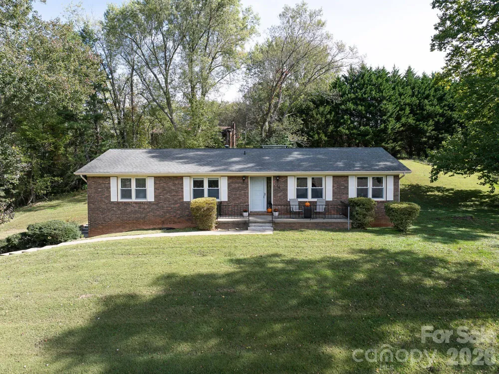 16 Sun Valley Court Alexander, NC 28701
