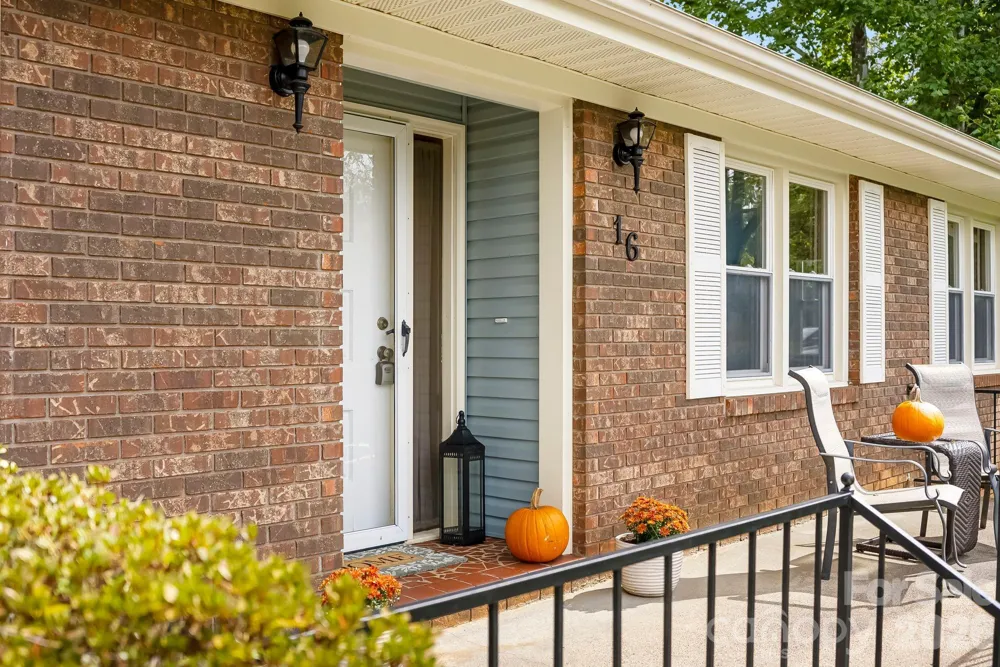 16 Sun Valley Court Alexander, NC 28701