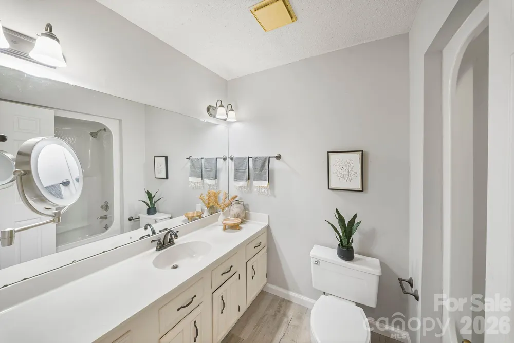 16 Sun Valley Court Alexander, NC 28701