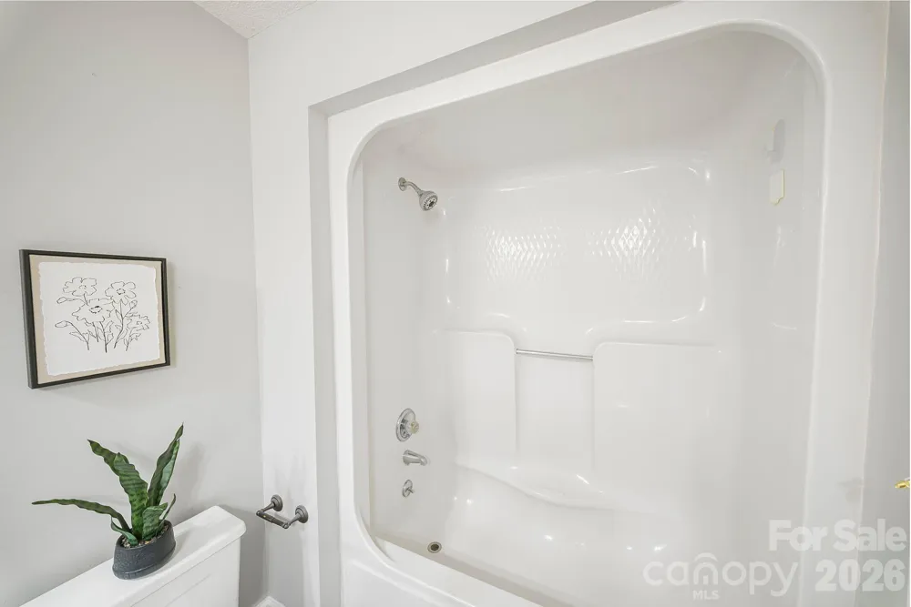 16 Sun Valley Court Alexander, NC 28701