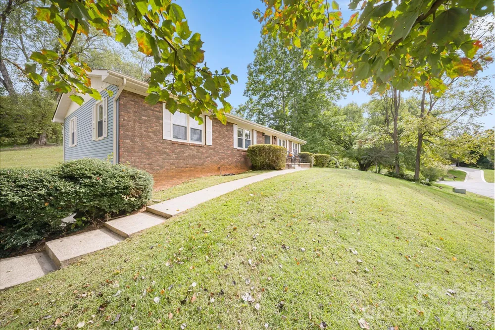 16 Sun Valley Court Alexander, NC 28701
