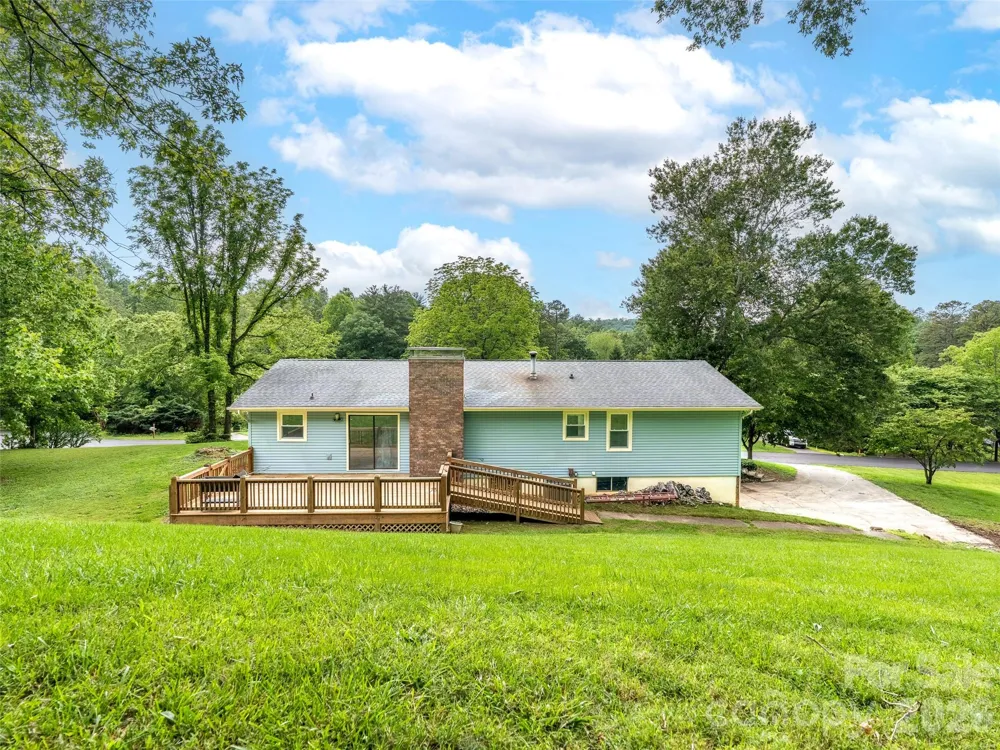 16 Sun Valley Court Alexander, NC 28701