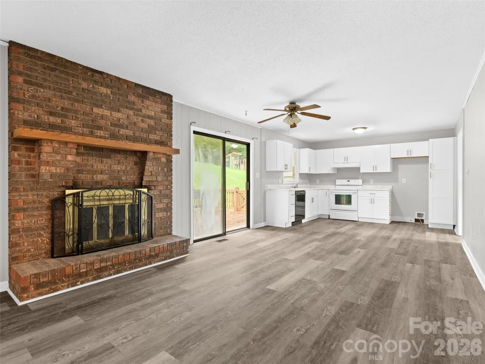 16 Sun Valley Court Alexander, NC 28701