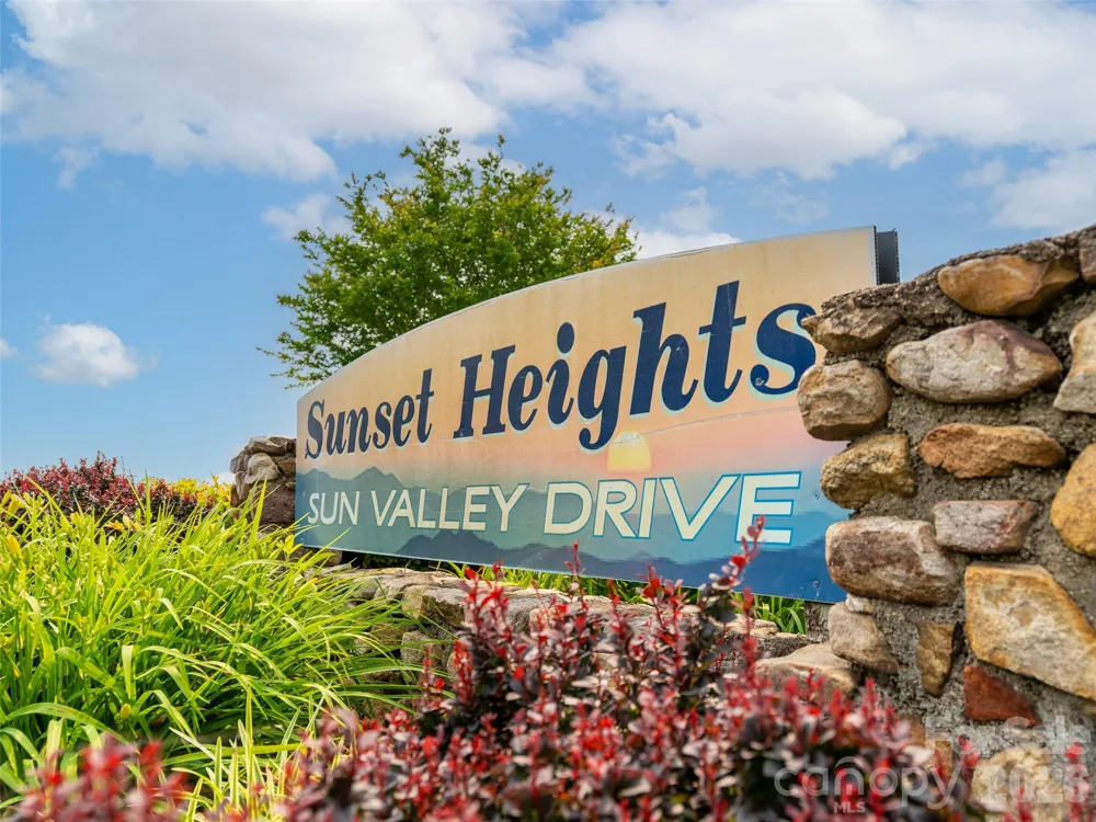 16 Sun Valley Court Alexander, NC 28701