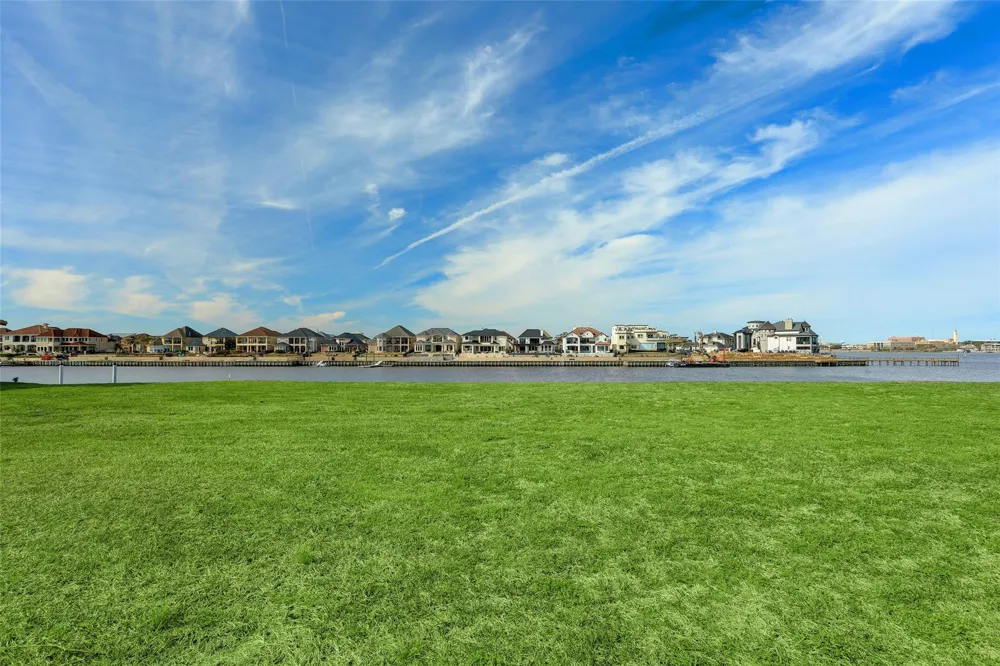 2530 Beacon Circle League City, TX 77573