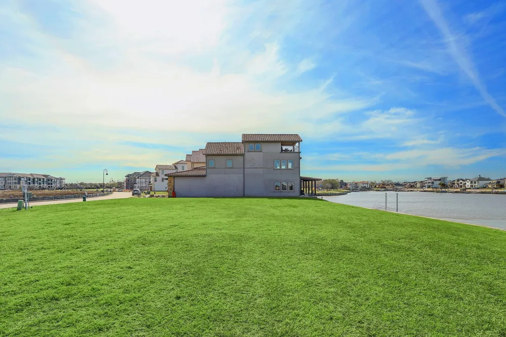 2506 Beacon Circle League City, TX 77573