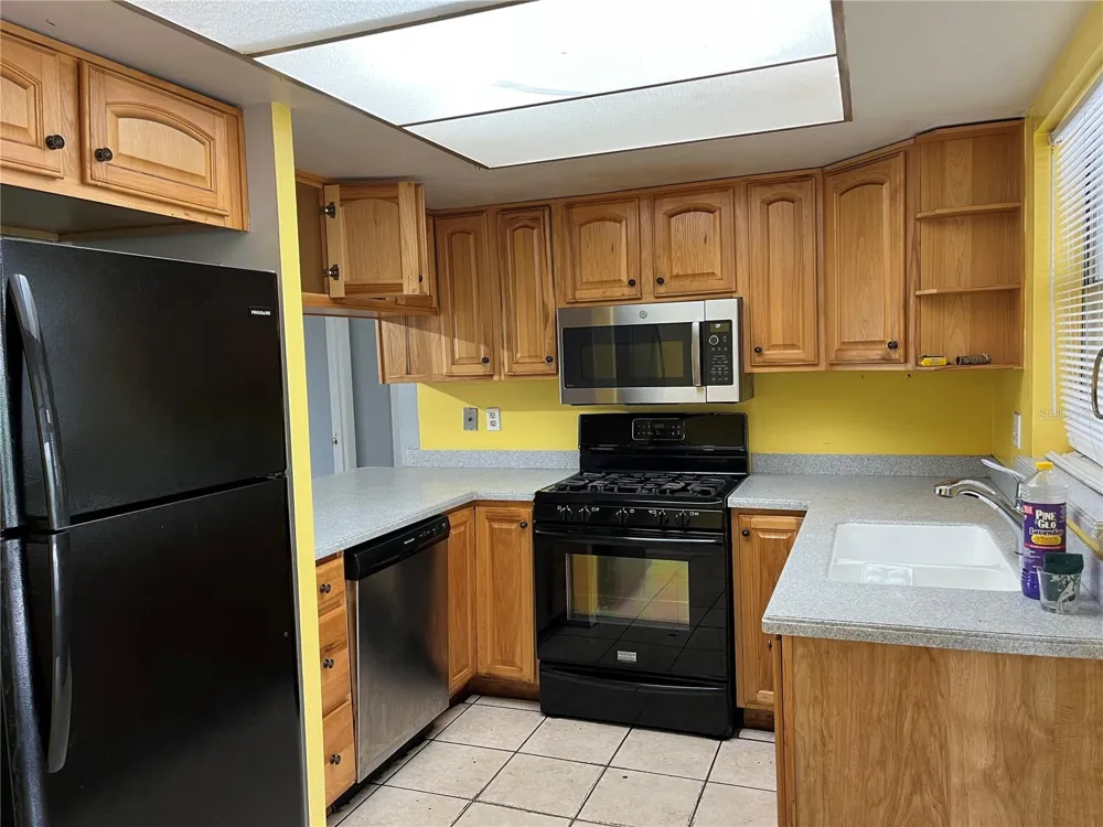 207 BIRCH TERRACE Winter Springs, FL 32708