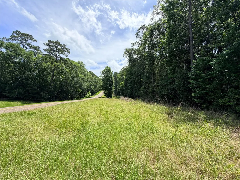 962 Fm 256 E Woodville, TX 75979