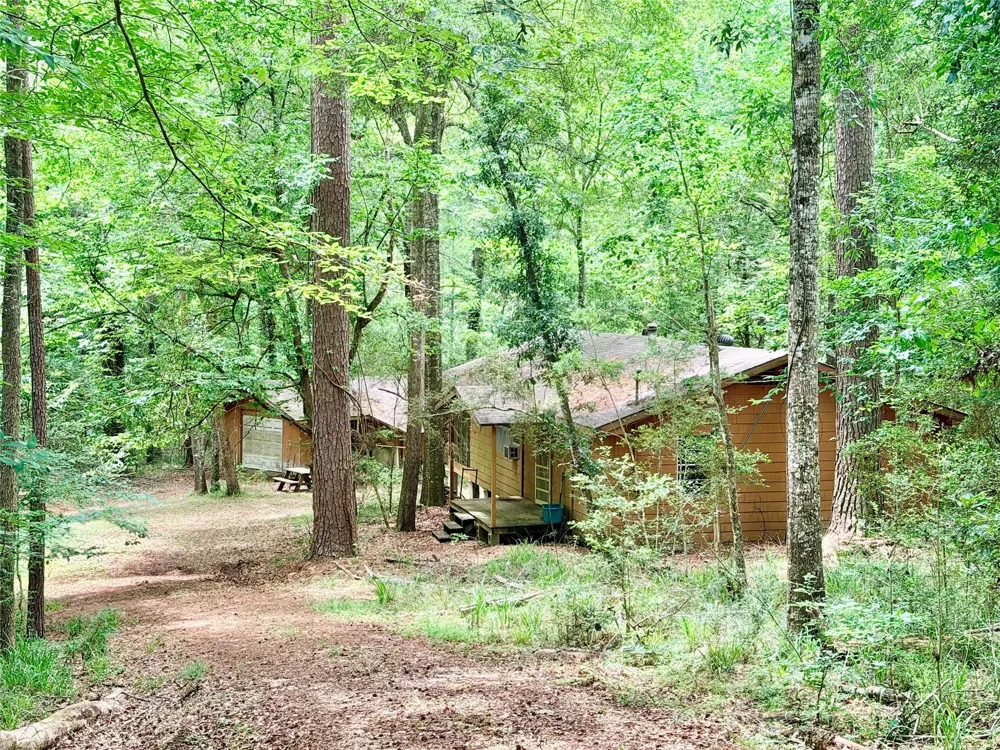 962 Fm 256 E Woodville, TX 75979