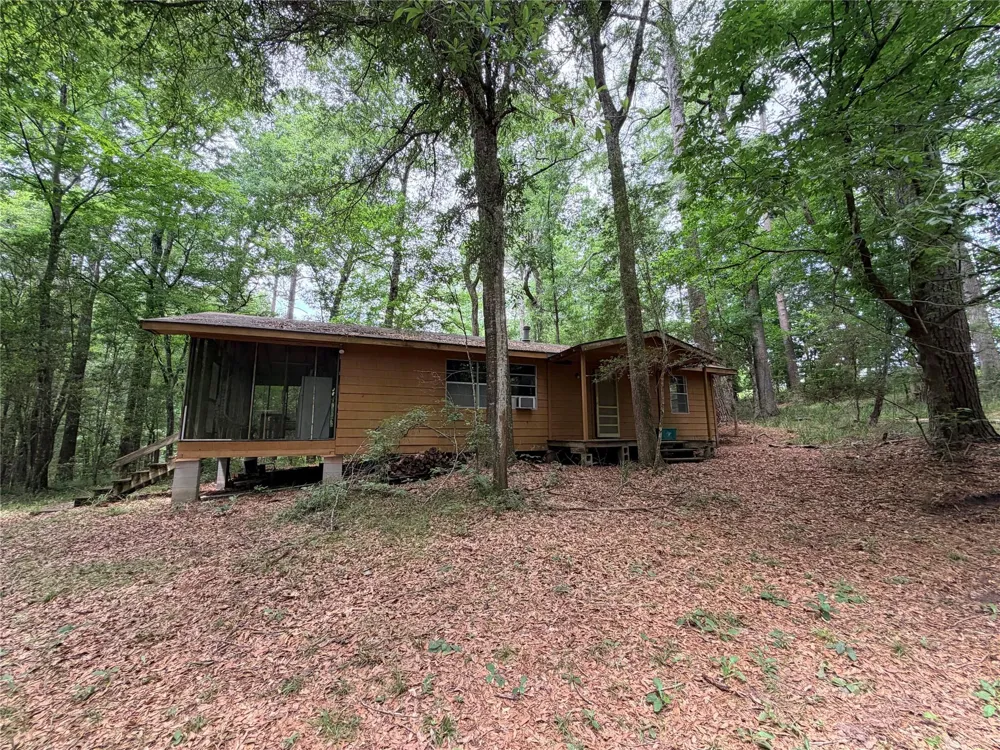 962 Fm 256 E Woodville, TX 75979
