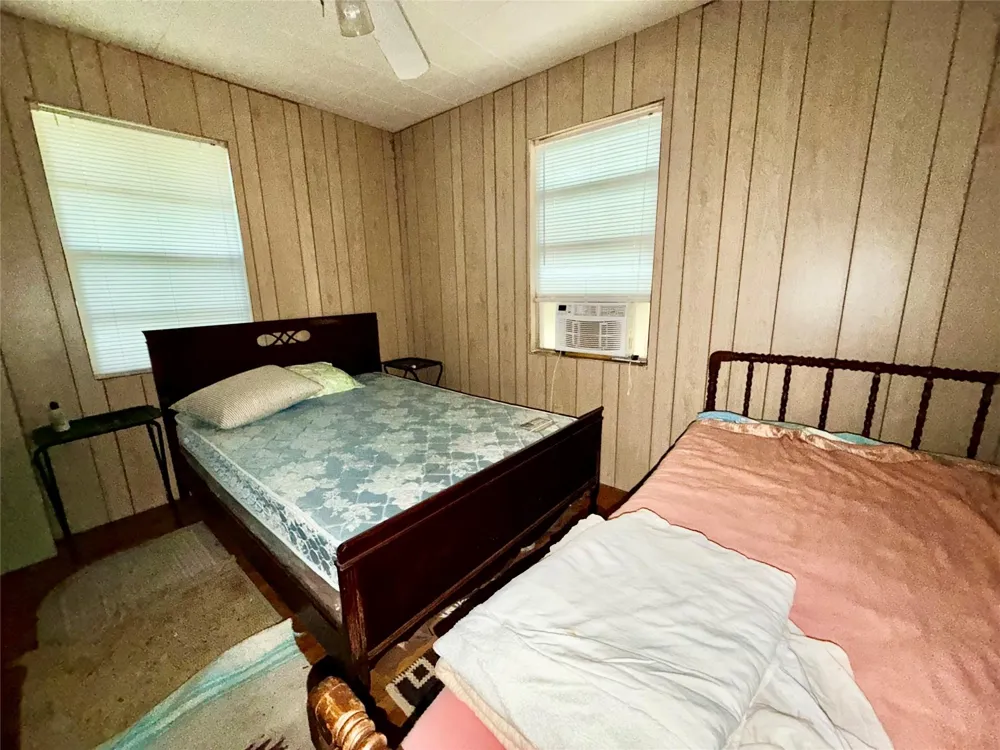 962 Fm 256 E Woodville, TX 75979
