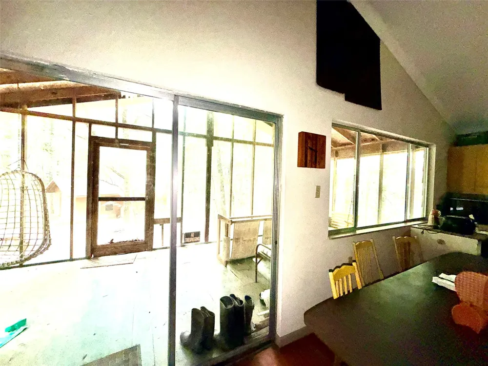 962 Fm 256 E Woodville, TX 75979