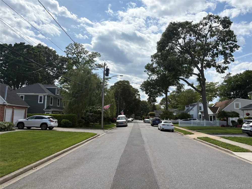 66 Euclid Avenue Massapequa, NY 11758