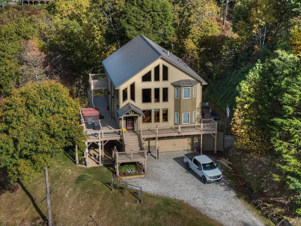 168 Laramie Heights Andrews, NC 28901