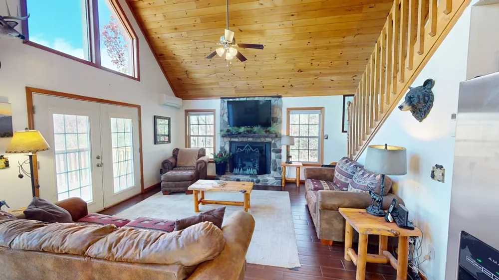 324 Azalea Ridge Topton, NC 28781