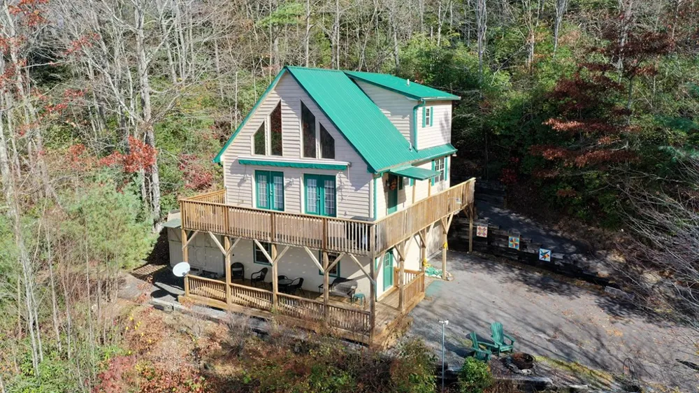 324 Azalea Ridge Topton, NC 28781