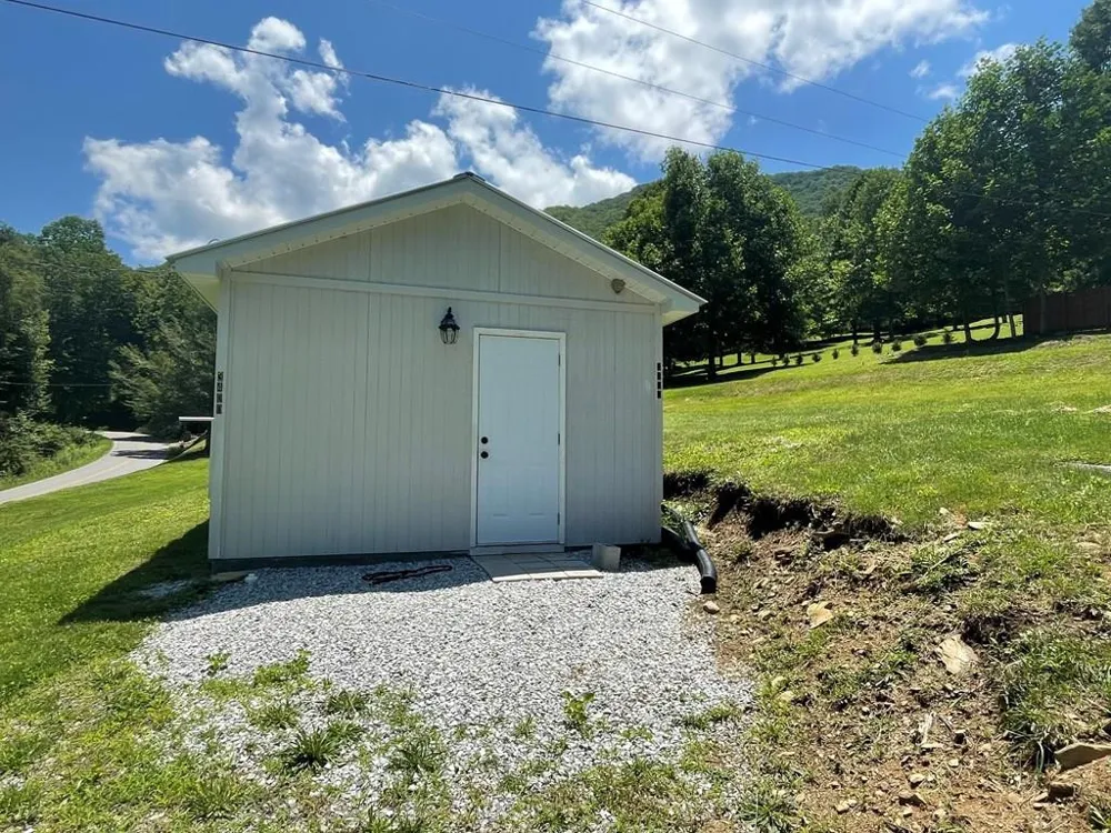 3400 Franks Creek Robbinsville, NC 28771