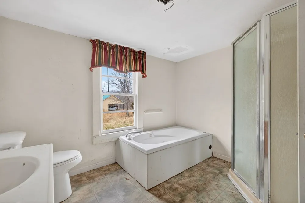 1917 Fairview Road Andrews, NC 28901