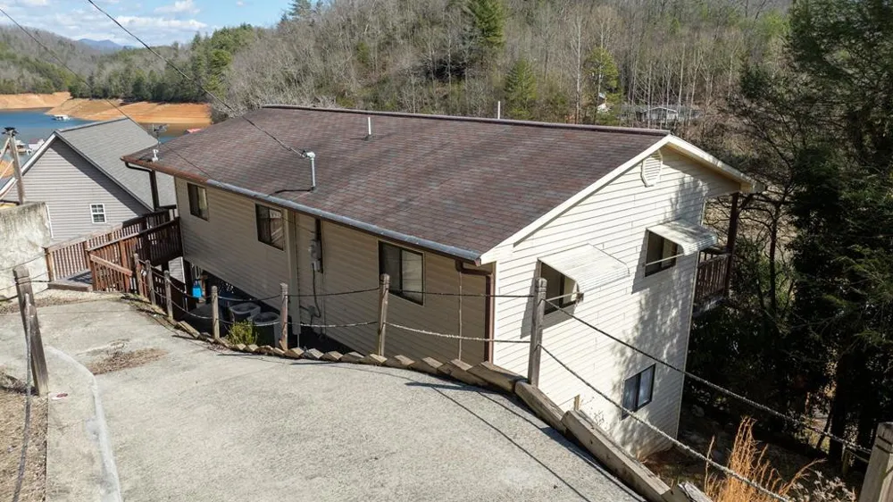 238 Lakeview Drive Almond, NC 28702