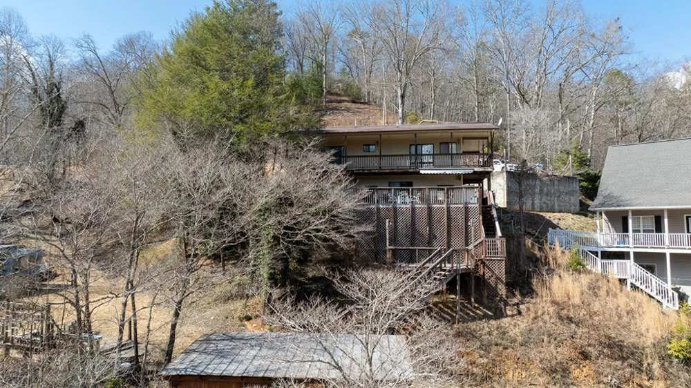 238 Lakeview Drive Almond, NC 28702