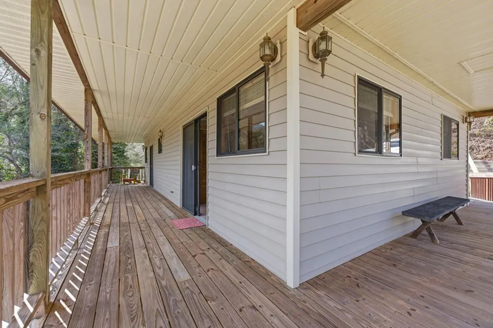 238 Lakeview Drive Almond, NC 28702
