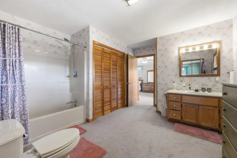 238 Lakeview Drive Almond, NC 28702