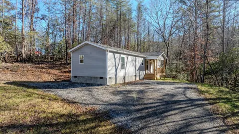 195 Loganberry Lane