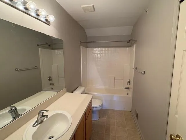 16874 Farmington Road Livonia City, MI 48154