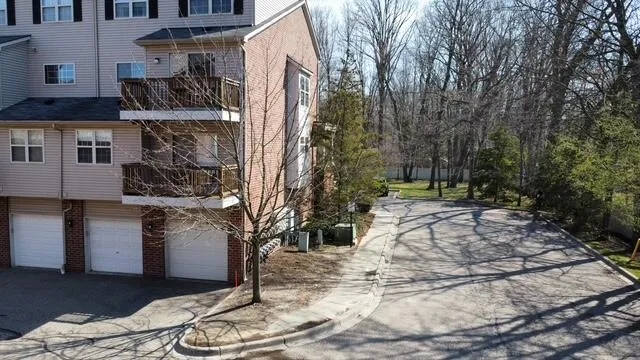 16874 Farmington Road Livonia City, MI 48154