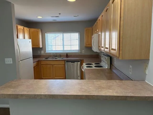 16874 Farmington Road Livonia City, MI 48154