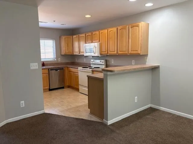 16874 Farmington Road Livonia City, MI 48154