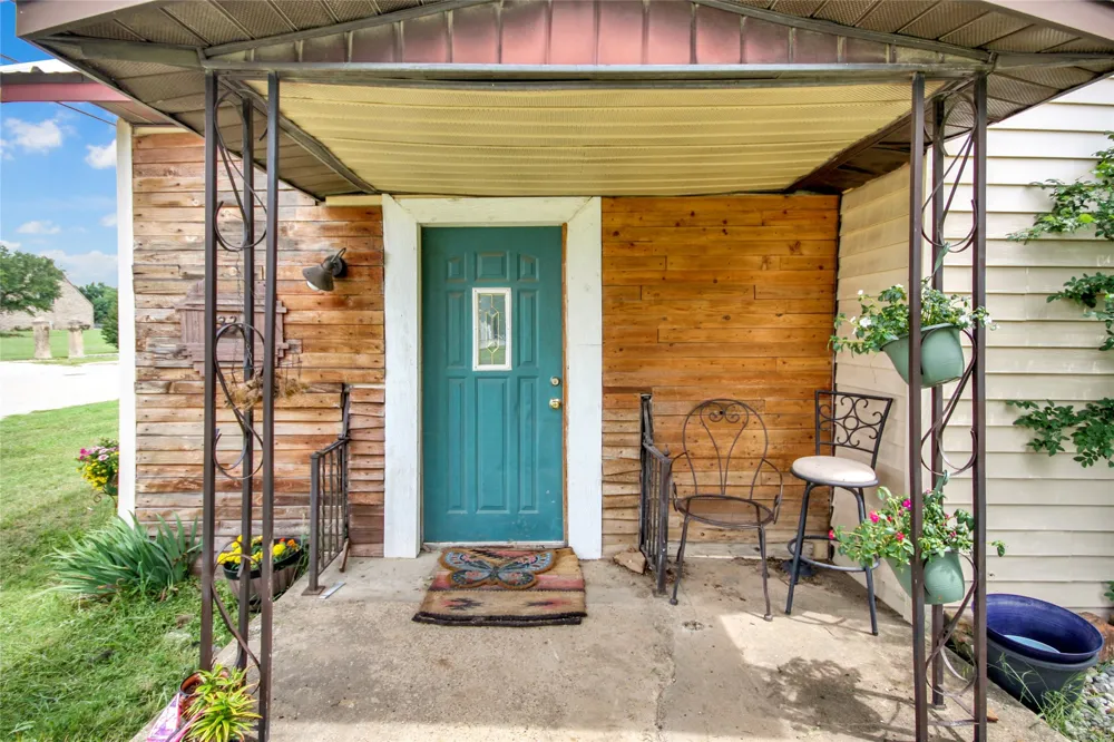 334 Knox Street Jacksboro, TX 76458