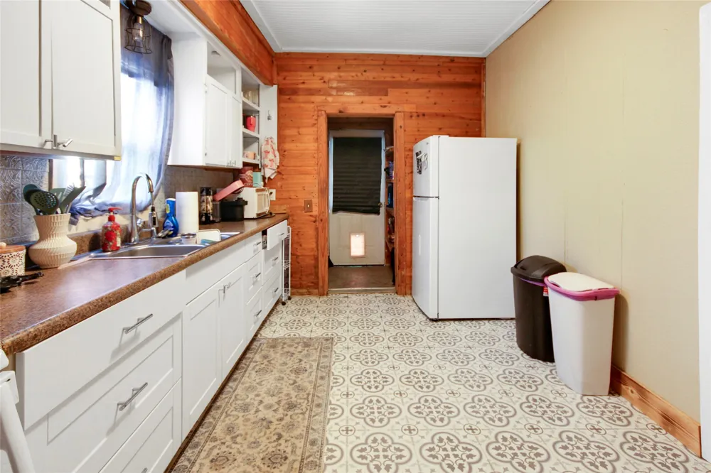 334 Knox Street Jacksboro, TX 76458