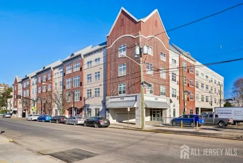 400 E Front Street #420
