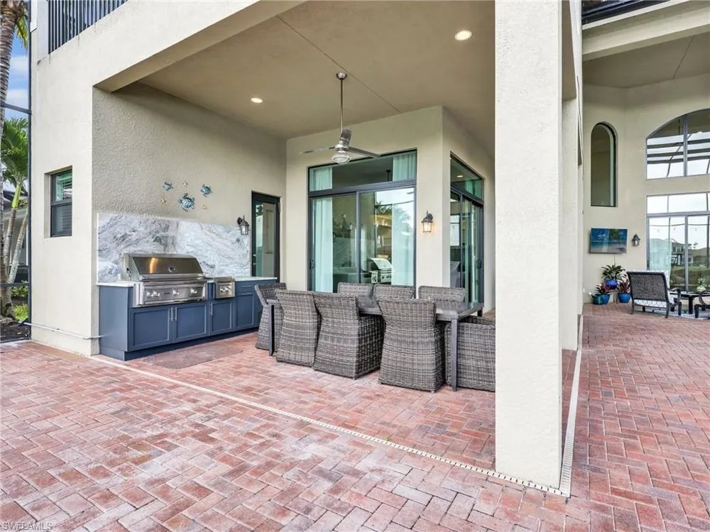 2756 Crystal Way Naples, FL 34119
