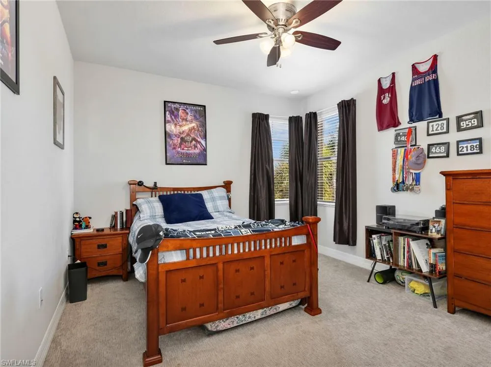 2756 Crystal Way Naples, FL 34119