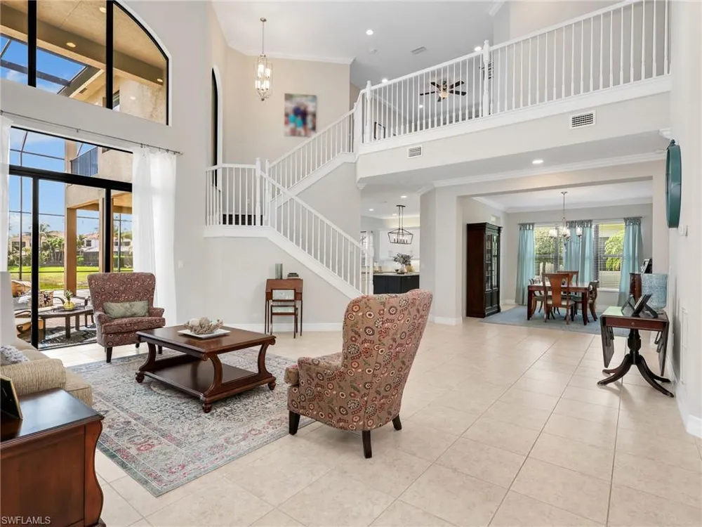 2756 Crystal Way Naples, FL 34119