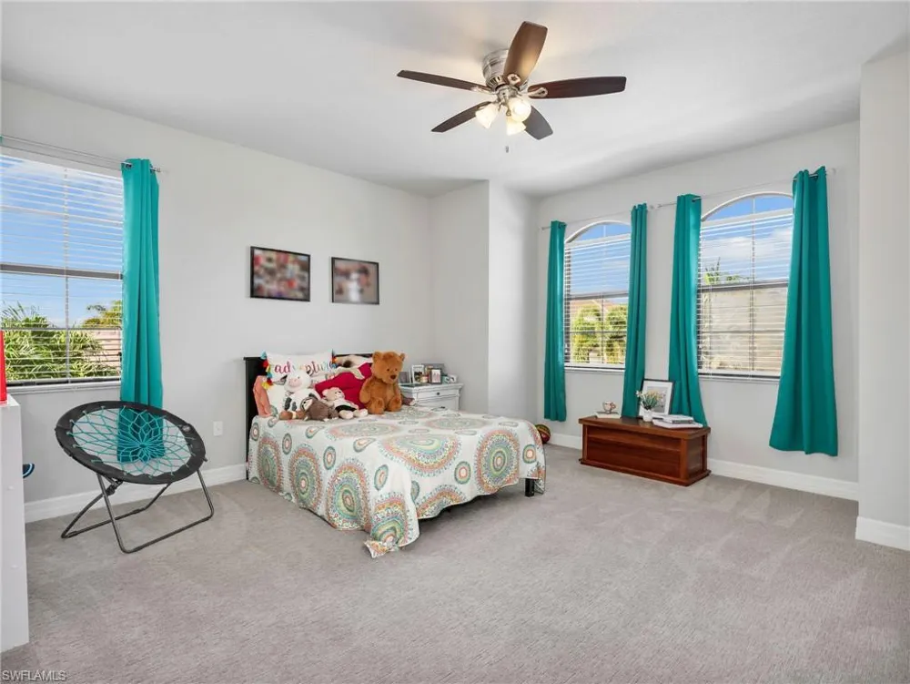 2756 Crystal Way Naples, FL 34119
